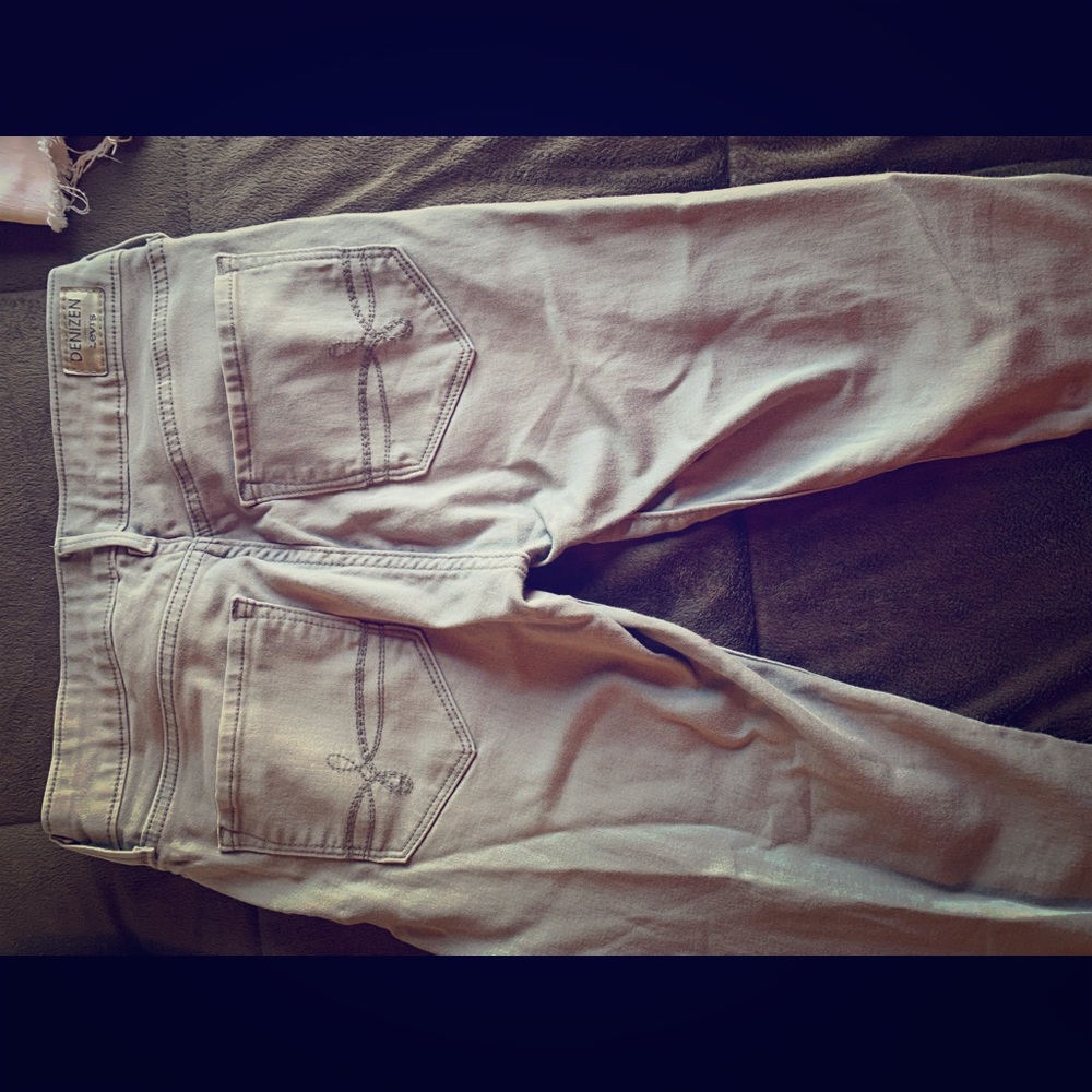 never worn nice fitting denim